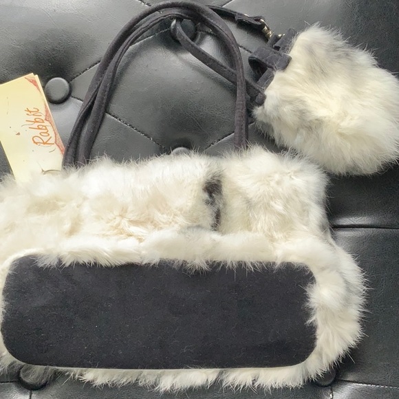 Black And White Rabbit Fur Handbag With Small Bag Holder NWT - Picture 5 of 6